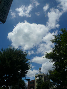 梅雨明け空.jpg